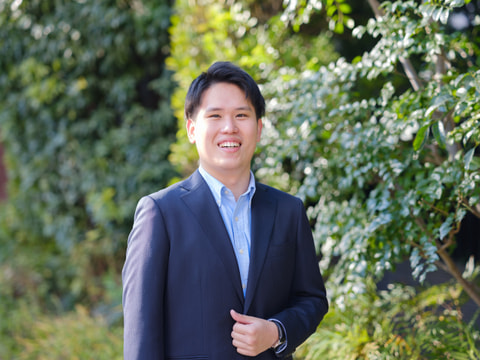 世界を巡り、機会の平等を追求。探究心と行動力で新規市場を切り拓く